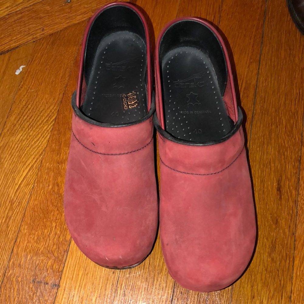 Brand new dansko red clogs